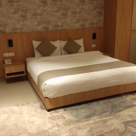 Gardens Hotel อัมมาน ภายนอก รูปภาพ